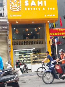 Bán Mặt Phố Bạch Mai 80m2, Mặt tiền Rộng - Kinh Doanh, Vỉa hè đá bóng. Giá Chỉ hơn 25 t